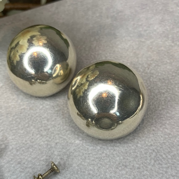 6 Pairs Vintage 925 Sterling or Pewter Earrings - Picture 7 of 9